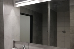 Lustro łazienkowe z oświetleniem LED